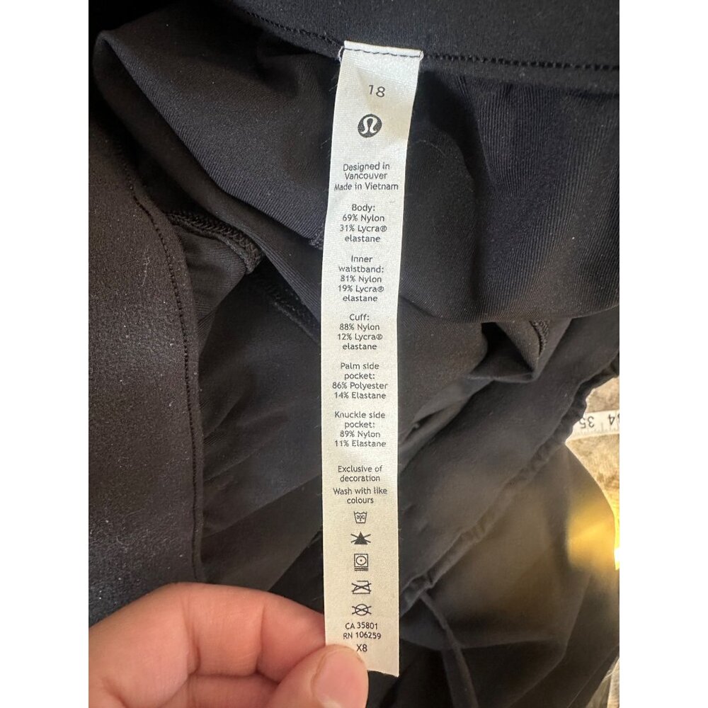 Lululemon Keep Moving Joggers Womens Size 18 Black Drawstring Waist Gorpcore - Picture 6 of 14